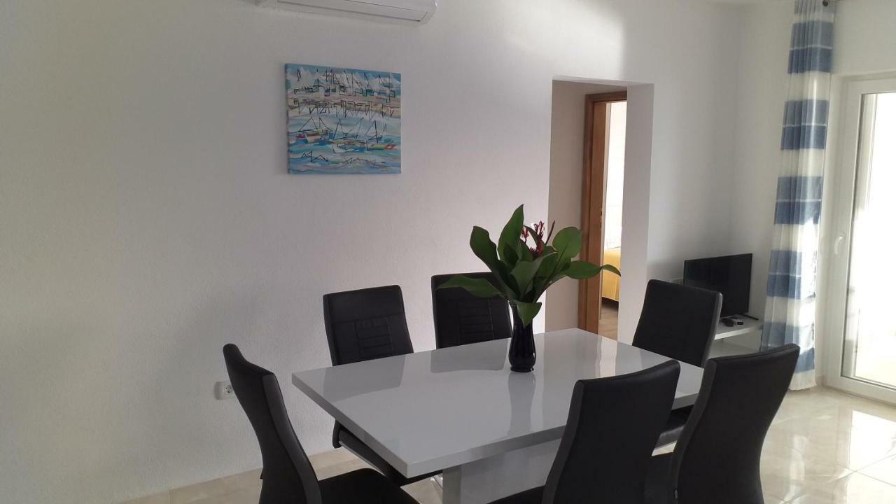 Apartment Zaklopatica Lastovo Exterior foto